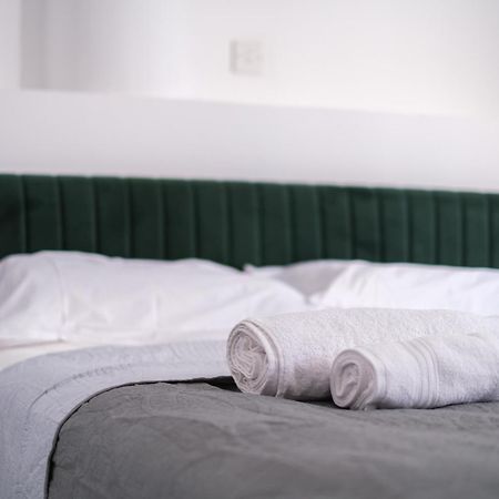 Royal Stay Luxury Homes Paphos Eksteriør bilde